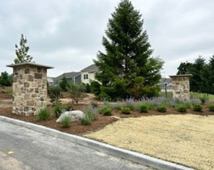 10665 Florida Road, Fishers