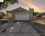 Oakley image