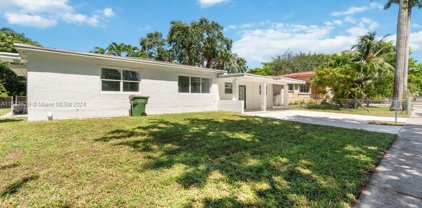 181 Ne 121st St, North Miami