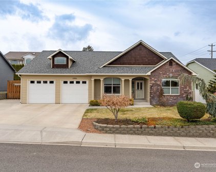 1006 Jackie Lane, East Wenatchee
