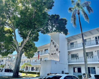 8584 111th Street Unit 210, Seminole