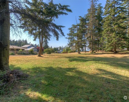 9 Fossil Bay Drive, Orcas Island