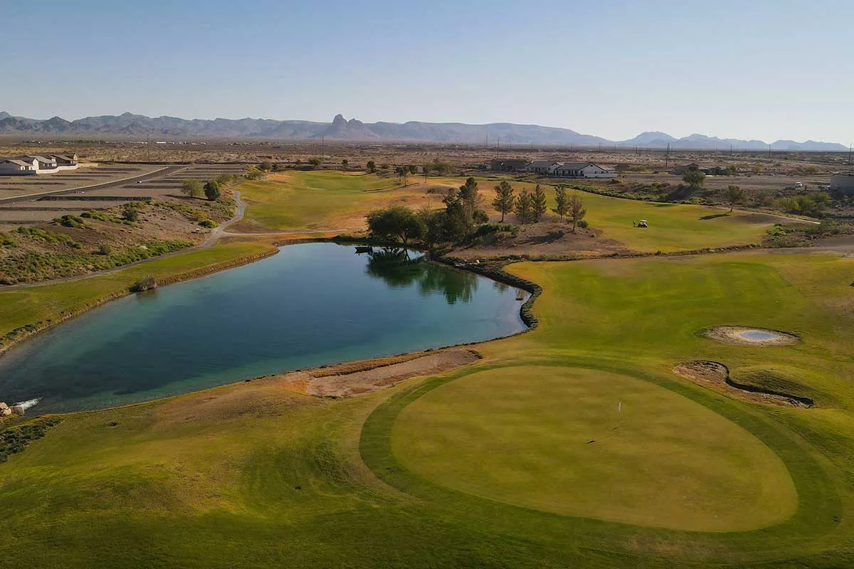 As a Ted Robinson designed golf course - the Los Lagos Golf Club welcomes all skill levels.