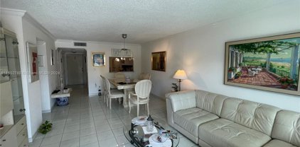 7801 Abbott Ave Unit #302, Miami Beach