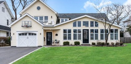 17 Monmouth Parkway, Monmouth Beach