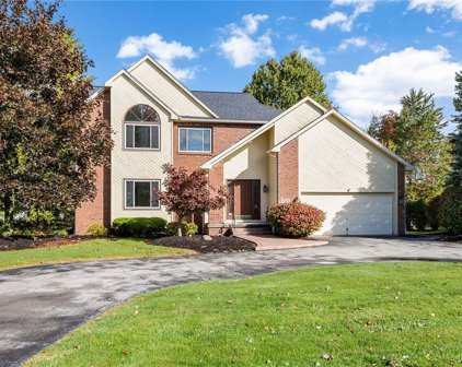 5578 Woodsedge Court, Clarence