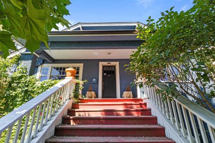 1217 Sixth Avenue, New Westminster