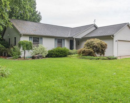 1015 S Peach Court, Plainwell