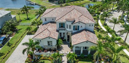 Apollo Beach Residents Have It Made in the Shade