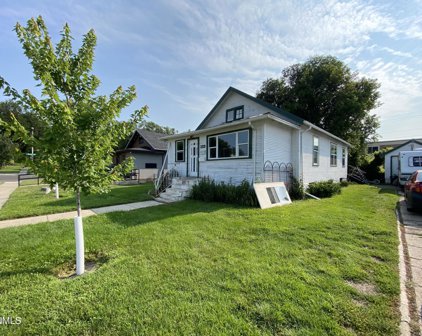 319 N 1st Street, Bismarck