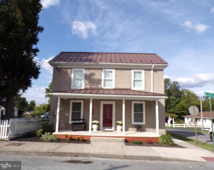 507 E Race St, Martinsburg