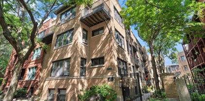 818 W Lakeside Place Unit #1S, Chicago