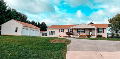 7210 Kennedy Rd, Warrenton
