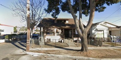 8614  Hooper Ave, Los Angeles