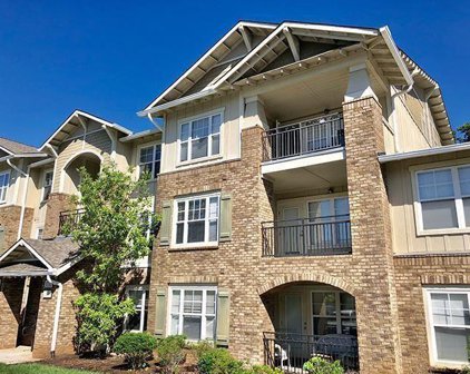 1122 Tree Top Way Unit APT 1223, Knoxville