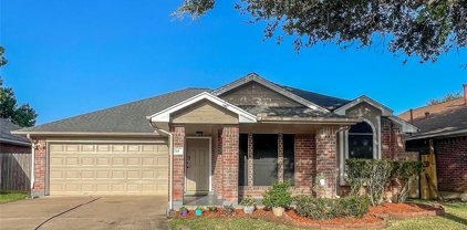 214 Almond Drive, Lake Jackson