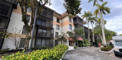 5530 Nw 44th St Unit #402C, Lauderhill