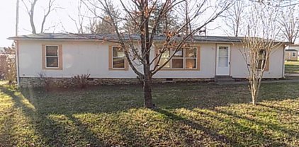 511 Hickory Hill Rd, La Grange