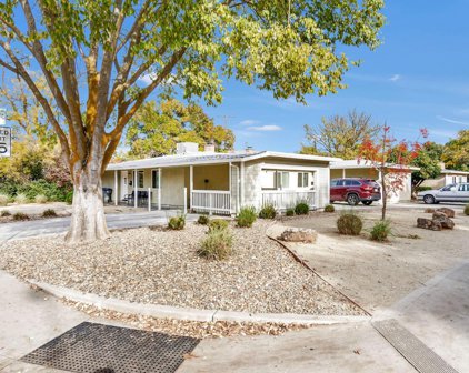 502 Oeste Drive, Davis