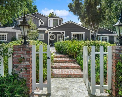 5365  Quakertown Ave, Woodland Hills