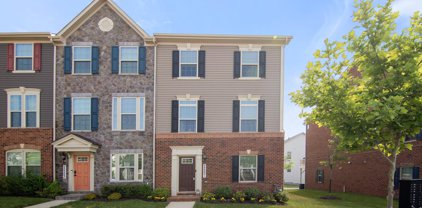 22221 Broadway Ave, Clarksburg