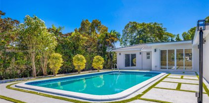 565 Ne 105th St, Miami Shores