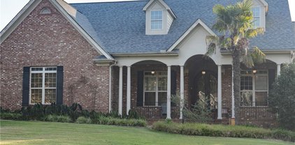 361 Caldwell Lane, Hoschton