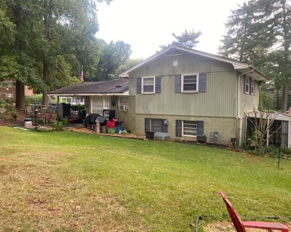 957 Cone Road, Forest Park