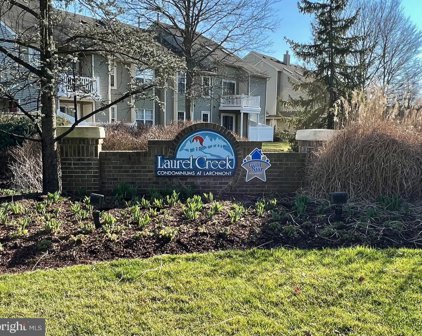 4502 Fenwick Ln, Mount Laurel