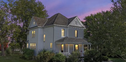 1382  James Ave., Mount Pleasant