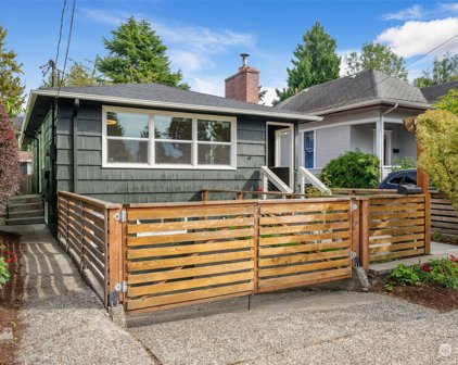 8218 Bagley Avenue N, Seattle