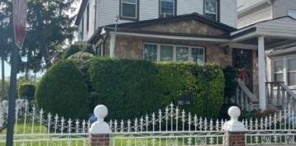 110-14 202nd Street, Saint Albans