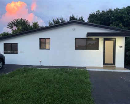 1971 W 2nd Ave, Hialeah