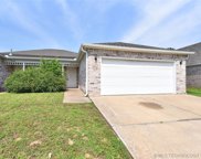 5096 S HICKORY Avenue Avenue, Broken Arrow image