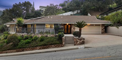 3333 Country Club Drive, Glendale