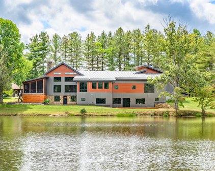9307 State Road 135  S, Freetown