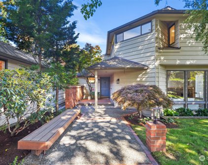 4662 95th Avenue NE, Yarrow Point