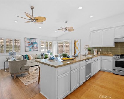 30 Phillipsburg, Irvine