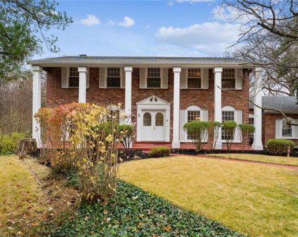 5 Crookham  Court, Florissant