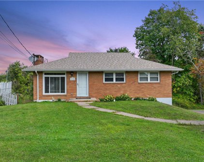 9978 Deerfield Drive, North Huntingdon