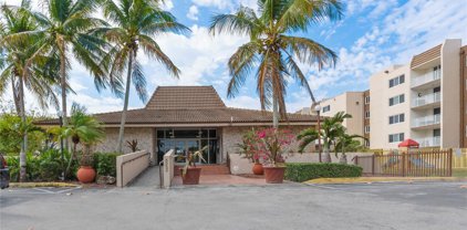 6960 Miami Gardens Dr Unit #2-226, Hialeah
