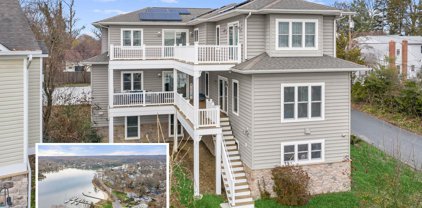 1203 Shore Dr, Edgewater