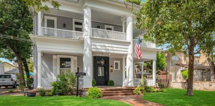 225 W Craig Pl, San Antonio