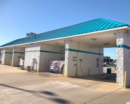 1898 Winchester Road Ne, Huntsville