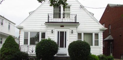 2255 Forest  Avenue, Niagara Falls-City-291100