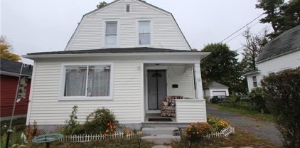 90 Harold Street, Hartford