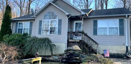 7 Tee Ct, Linden