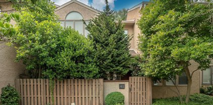 41 Greythorne Woods Cir, Wayne