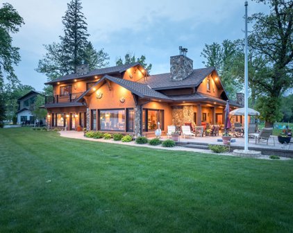 914 Bay Lane NE, Alexandria