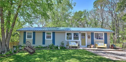 6400 River Road, Pleasant Valley